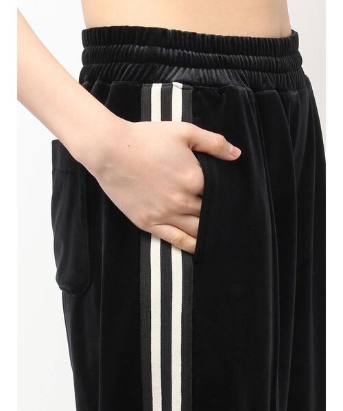 GYDA(ジェイダ)の「SymmetryGYDAベロアパンツ(その他パンツ・レディース・ブラック/ベージュ・FREE)」の13枚目の写真