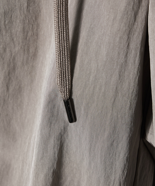 ABAHOUSE（アバハウス）の「【セットアップ対応】TUCK＆DARTS ワッシャーナイロン ワイドテーパードパンツ（その他パンツ・メンズ・ブラック/ベージュ・46/48）」の6枚目の写真