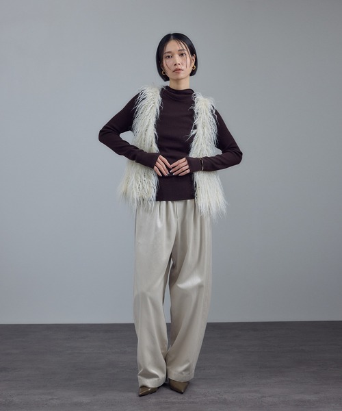 SALON adam et rope'(サロン アダム エ ロペ)の「モヘヤロングシャギーハンドニットベスト(ベスト・レディース・オフホワイト・FREE)」の22枚目の写真