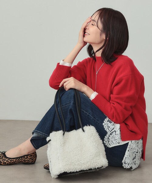 INDIVI(インディヴィ)の「ボアミドルバッグ(ショルダーバッグ・レディース・ホワイト系5/ブラック・00)」の5枚目の写真
