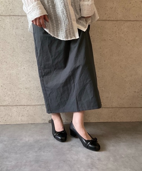 blanc/bleu(ブランブルー)の「【日本製/本革/軽量/防滑ソール】3.5cmヒール リボンパンプス(パンプス・レディース・ブラック/ダークブラウン・23.5cm/24.5cm/23.0cm/24.0cm/22.5cm)」の16枚目の写真