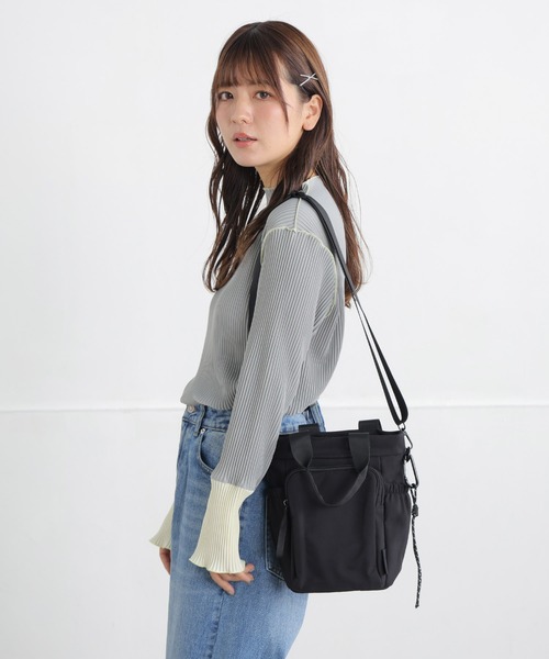 ALTROSE(アルトローズ)の「2way ショルダーバッグ マザーズバッグ お散歩 ナイロン ティム(ショルダーバッグ・レディース・ブラック/モカ/アイボリー・FREE)」の8枚目の写真