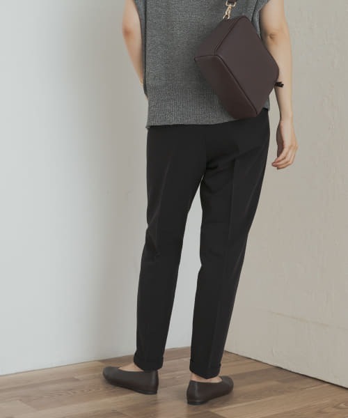 URBAN RESEARCH DOORS(アーバンリサーチドアーズ)の「『3サイズ展開』ストレッチテーパードイージーパンツ(その他パンツ・レディース・グリーン/ブラック/ネイビー・X-SMALL/SMALL/MEDIUM)」の12枚目の写真