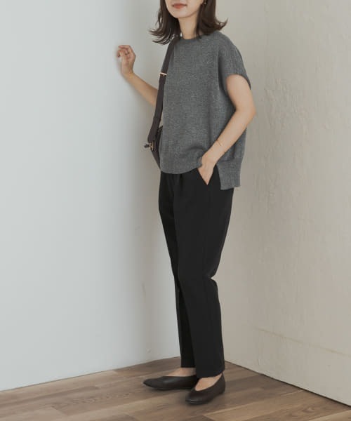 URBAN RESEARCH DOORS(アーバンリサーチドアーズ)の「『3サイズ展開』ストレッチテーパードイージーパンツ(その他パンツ・レディース・グリーン/ブラック/ネイビー・X-SMALL/SMALL/MEDIUM)」の14枚目の写真