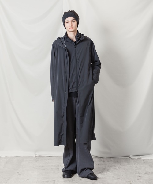 ATTACHMENT（アタッチメント）の「NY 2レイヤー ストレッチライト フーデッドコート / NY 2LAYER STRETCH LIGHT HOODED COAT（その他アウター・メンズ・ダークグレー/ブラック・1/3/2）」の4枚目の写真