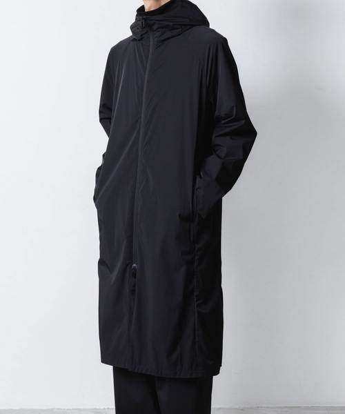 ATTACHMENT（アタッチメント）の「NY 2レイヤー ストレッチライト フーデッドコート / NY 2LAYER STRETCH LIGHT HOODED COAT（その他アウター・メンズ・ダークグレー/ブラック・1/3/2）」の5枚目の写真