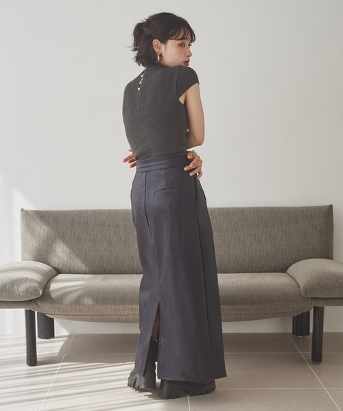 LAULEN(ローレン)の「2way front button lib knit /2wayフロントボタンリブニット(ニット/セーター・レディース・オートミール/ブラウン/チャコールグレー/ブラック・FREE)」の9枚目の写真