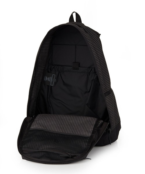 GREGORY(グレゴリー)の「デイパック DSP DAY PACK DSP リフレクティブリップストップ(バックパック/リュック・メンズ・ブラック系その他・ONE SIZE)」の6枚目の写真