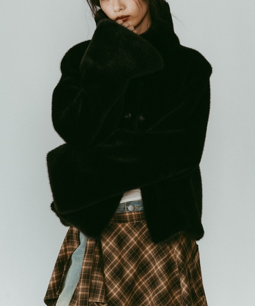 Knuth Marf（クヌースマーフ）の「【Knuth Marf】point collar fur coat/brown /ファーコート（その他アウター・レディース・ブラウン/ブラック・FREE）」の20枚目の写真