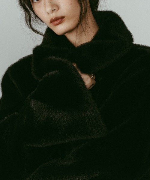 Knuth Marf（クヌースマーフ）の「【Knuth Marf】point collar fur coat/brown /ファーコート（その他アウター・レディース・ブラウン/ブラック・FREE）」の19枚目の写真