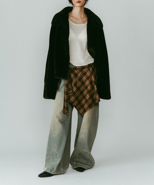 Knuth Marf（クヌースマーフ）の「【Knuth Marf】point collar fur coat/brown /ファーコート（その他アウター・レディース・ブラウン/ブラック・FREE）」の5枚目の写真