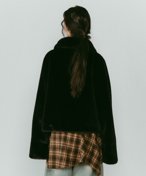 Knuth Marf（クヌースマーフ）の「【Knuth Marf】point collar fur coat/brown /ファーコート（その他アウター・レディース・ブラウン/ブラック・FREE）」の12枚目の写真