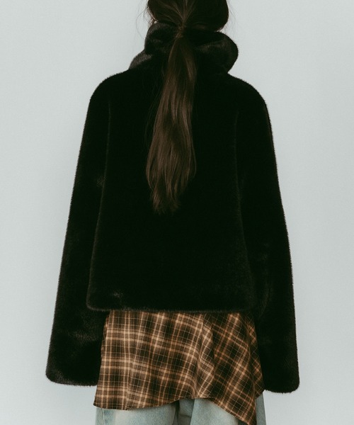 Knuth Marf（クヌースマーフ）の「【Knuth Marf】point collar fur coat/brown /ファーコート（その他アウター・レディース・ブラウン/ブラック・FREE）」の9枚目の写真