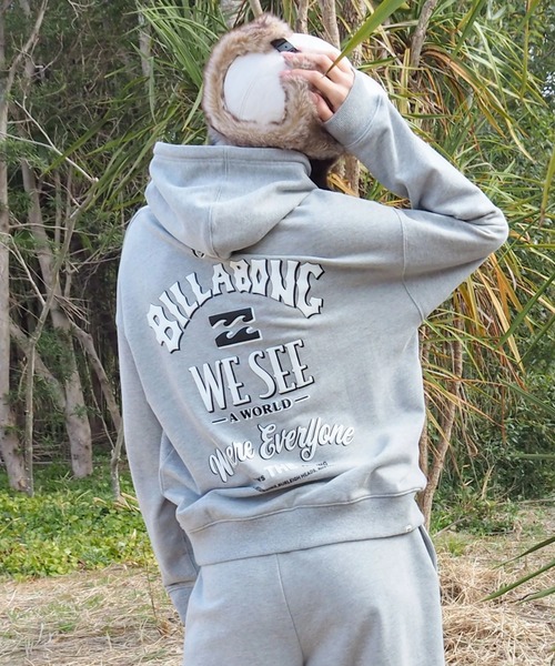 BILLABONG(ビラボン)の「BILLABONG レディース MESSAGE ARCH LOOSE P パーカー 【LOOSE FIT】【2025年秋冬モデル】/ビラボンセットアップ対応バックプリントルーズフィットプルオーバーパーカー・フーディー(パーカー・レディース・ホワイト/オフホワイト/グレー・MEDIUM/LARGE)」の3枚目の写真
