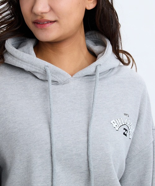 BILLABONG(ビラボン)の「BILLABONG レディース MESSAGE ARCH LOOSE P パーカー 【LOOSE FIT】【2025年秋冬モデル】/ビラボンセットアップ対応バックプリントルーズフィットプルオーバーパーカー・フーディー(パーカー・レディース・ホワイト/オフホワイト/グレー・MEDIUM/LARGE)」の12枚目の写真