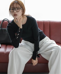 スリーブボタンリブニット