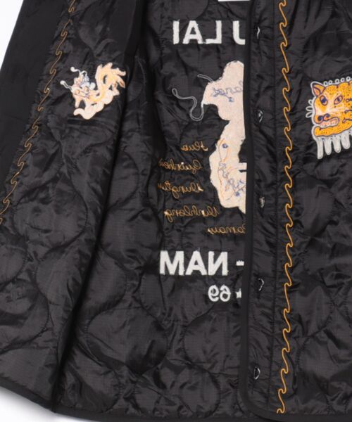 HOUSTON（ヒューストン）の「HOUSTON / EMBROIDERY M-65 LINER M-65 ベトジャンライナー / 51513（ミリタリージャケット・メンズ・ブラック/オリーブ・MEDIUM/SMALL）」の15枚目の写真