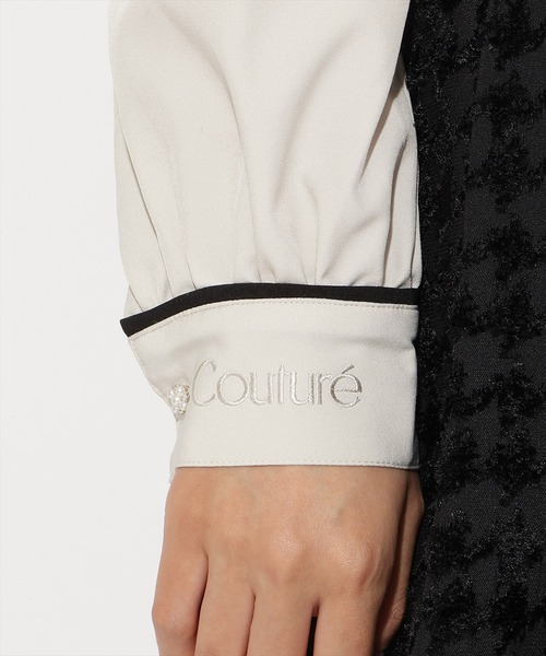 AND COUTURE(アンドクチュール)の「カフス刺繍ボウタイブラウス(シャツ/ブラウス・レディース・ベージュ/オフホワイト/ネイビー・FREE)」の12枚目の写真