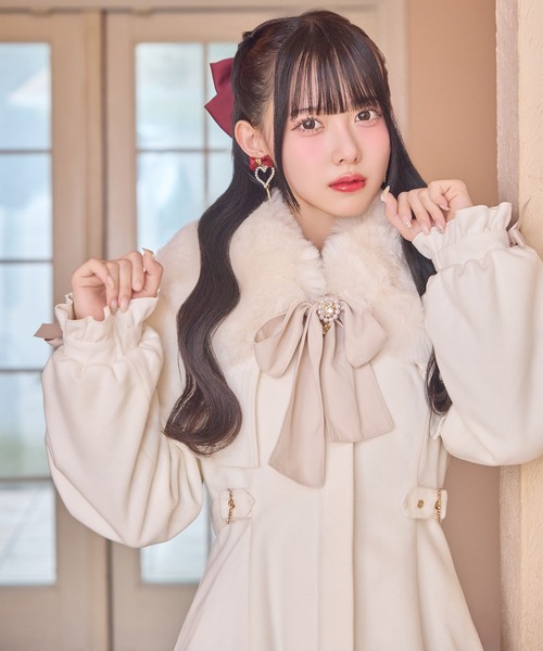 ROJITA（ロジータ）の「マルチWAYケープファーカラーコート（その他アウター・レディース・ホワイト/ピンク/ブラック・FREE）」の15枚目の写真