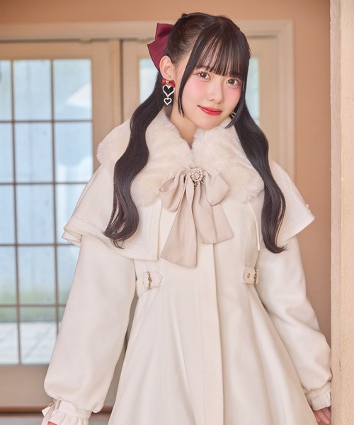 ROJITA（ロジータ）の「マルチWAYケープファーカラーコート（その他アウター・レディース・ホワイト/ピンク/ブラック・FREE）」の18枚目の写真