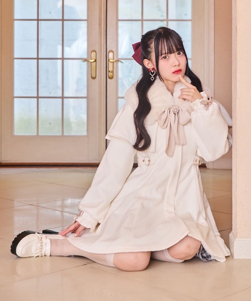 ROJITA（ロジータ）の「マルチWAYケープファーカラーコート（その他アウター・レディース・ホワイト/ピンク/ブラック・FREE）」の19枚目の写真