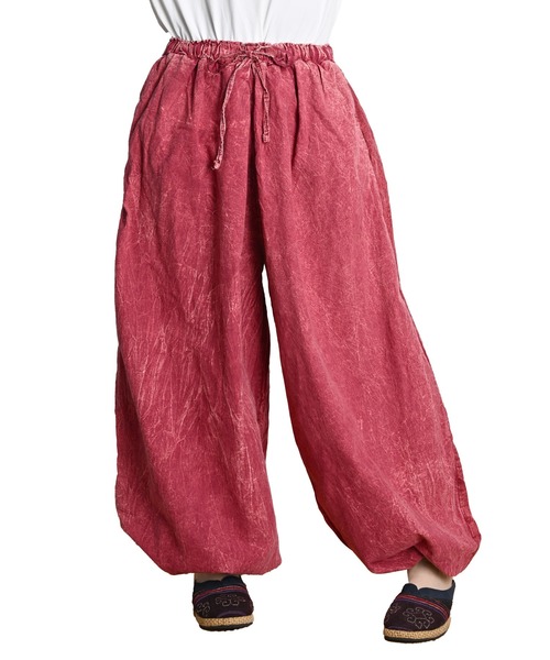 MARAI(マーライ)の「ストーンウォッシュサルエルパンツ(その他パンツ・レディース・ブラック/カーキ/ブラック系その他/ブラウン/グリーン/レッド/パープル・FREE)」の7枚目の写真