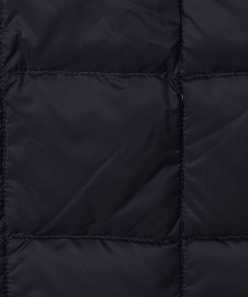 FREAK'S STORE（フリークスストア）の「限定展開 TAION/タイオン ベーシック Vネックボタン インナーダウンベスト / TAION-001（ダウンベスト・メンズ・ネイビー/チャコールグレー/オリーブ/ブラック・SMALL/MEDIUM/LARGE/X-LARGE）」の12枚目の写真