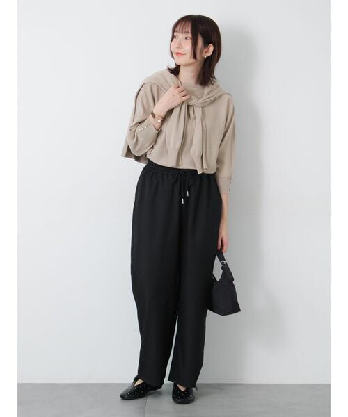 Te chichi TERRASSE(テチチテラス)の「金釦Vネックリラックスカーディガン(カーディガン/ボレロ・レディース・ベージュ/ブラック/ブルー/ピンク・F)」の20枚目の写真