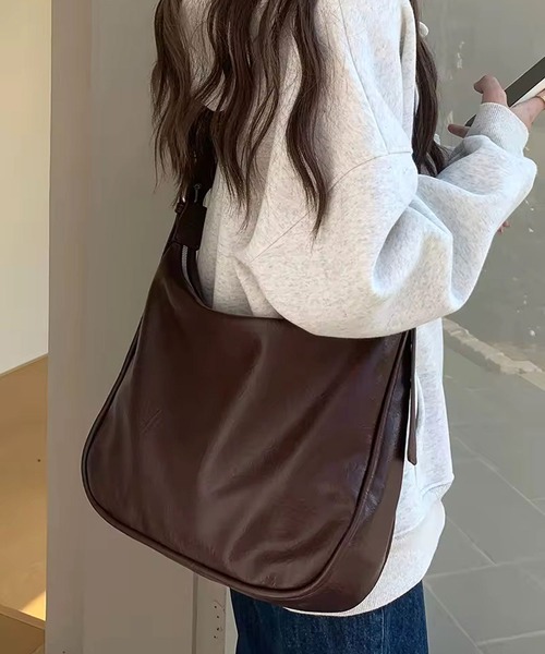 ammy.(エイミードット)の「【 ammy. / エイミードット 】 リングベルト ショルダーバッグ(ショルダーバッグ・レディース・ブラック/ブラウン・FREE)」の2枚目の写真