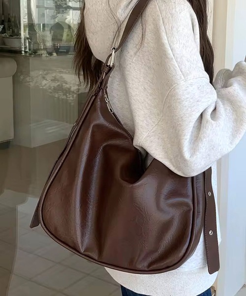 ammy.(エイミードット)の「【 ammy. / エイミードット 】 リングベルト ショルダーバッグ(ショルダーバッグ・レディース・ブラック/ブラウン・FREE)」の9枚目の写真