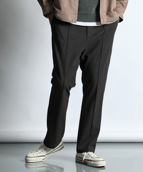 The DUFFER of ST.GEORGE（ザダファーオブセントジョージ）の「HEAT EFFECT 2WAY STRETCH CENTER CREASE PANTS： 360°伸縮 ハイテンションストレッチ センタークリース ピンタックパンツ（スラックス・メンズ・グレー/チャコールグレー・X-LARGE/LARGE/MEDIUM/SMALL）」の2枚目の写真