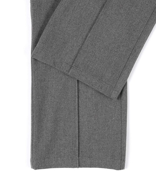 The DUFFER of ST.GEORGE（ザダファーオブセントジョージ）の「HEAT EFFECT 2WAY STRETCH CENTER CREASE PANTS： 360°伸縮 ハイテンションストレッチ センタークリース ピンタックパンツ（スラックス・メンズ・グレー/チャコールグレー・X-LARGE/LARGE/MEDIUM/SMALL）」の13枚目の写真