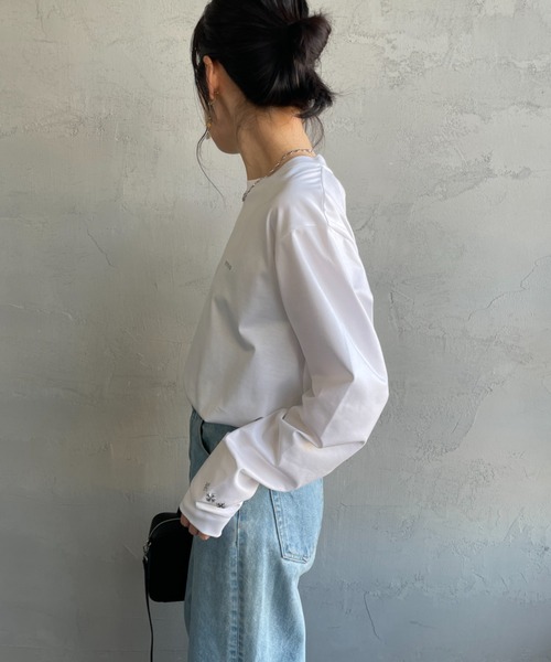 TATRAS（タトラス）の「[TATRAS/タトラス] SICADO ワンポイントロゴ ロングスリーブTシャツ（Tシャツ/カットソー・レディース・ブラック/ホワイト・1/2/3/4）」の9枚目の写真