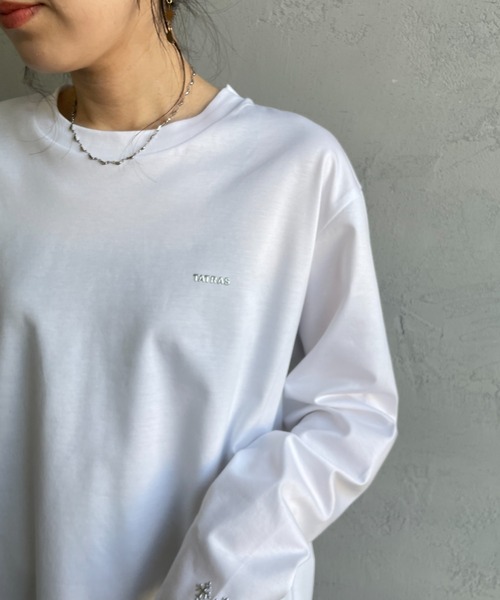 TATRAS（タトラス）の「[TATRAS/タトラス] SICADO ワンポイントロゴ ロングスリーブTシャツ（Tシャツ/カットソー・レディース・ブラック/ホワイト・1/2/3/4）」の17枚目の写真