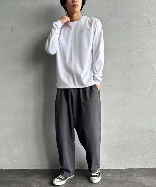 TATRAS（タトラス）の「[TATRAS/タトラス] SICADO ワンポイントロゴ ロングスリーブTシャツ（Tシャツ/カットソー・レディース・ブラック/ホワイト・1/2/3/4）」の4枚目の写真