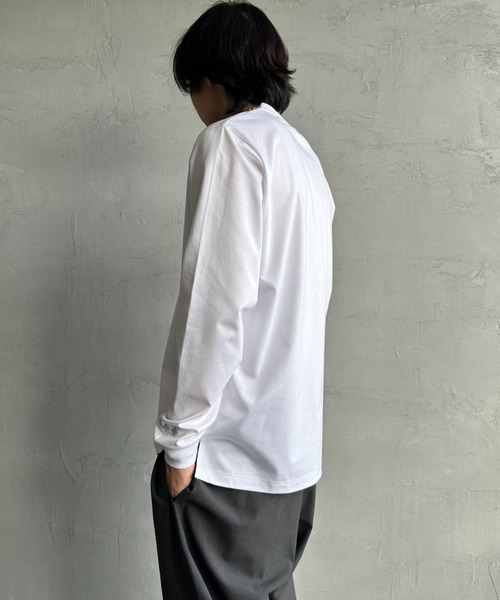 TATRAS（タトラス）の「[TATRAS/タトラス] SICADO ワンポイントロゴ ロングスリーブTシャツ（Tシャツ/カットソー・レディース・ブラック/ホワイト・1/2/3/4）」の21枚目の写真