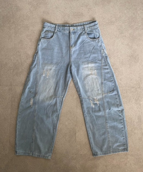 lilful（リルフル）の「ウォッシュ加工ダメージワイドカーブシルエットバギーデニムパンツ（デニムパンツ・メンズ・ライトブルー/ブルー・L/M）」の5枚目の写真