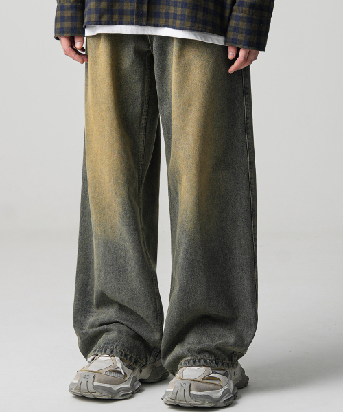 AVANDRESS（アバンドレス ）の「Coinlet Wide Denim Pants BLACK（デニムパンツ・メンズ・ブラック・SMALL/MEDIUM/LARGE/X-LARGE/XX-LARGE）」の2枚目の写真