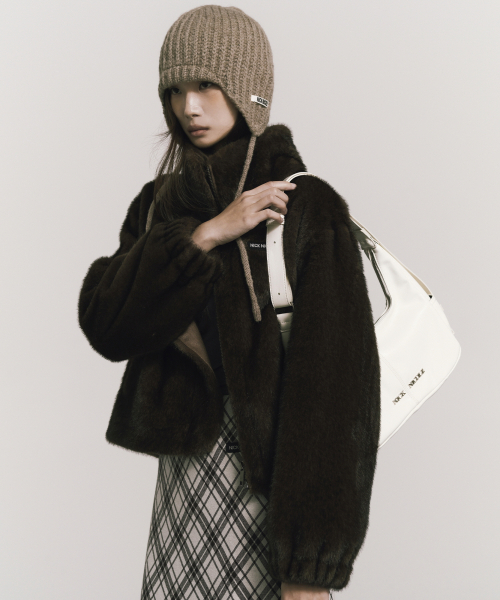 NICK&NICOLE(ニックアンドニコール)の「LOGO POCKET HALF SHOULDER BAG_IVORY(ショルダーバッグ・レディース・その他・FREE)」の6枚目の写真