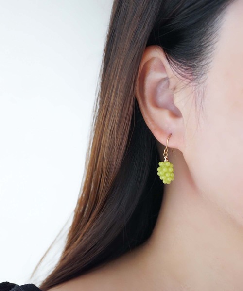 CERCA(チェルカ)の「jolie minette/ミニ ぶどう フック ピアス/アレルギー対応(ピアス(両耳用)・レディース・イエロー系その他/グリーン/パープル系その他・FREE)」の10枚目の写真
