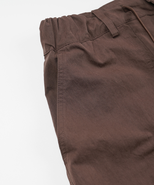 FRIZMWORKS(フリズムワークス)の「FOLD FATIGUE WIDE PANTS _ BROWN(その他パンツ・メンズ・その他・SMALL/MEDIUM/LARGE/X-LARGE)」の4枚目の写真