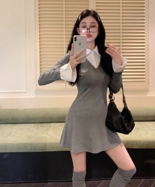 Vini（ヴィニ）の「ダブルカラーレイヤード風ミニワンピース（ワンピース・レディース・グレー/ブラック・MEDIUM/LARGE）」の1枚目の写真