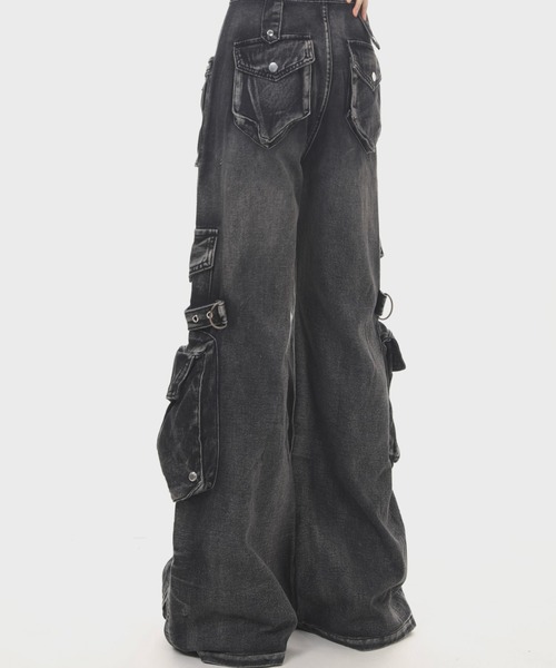 A'gem(エージェム)の「A'GEM/9 × .kom 『A'gem/エージェム』Vintage Volume Multi-Pocket Cargo Denim /ヴィンテージボリュームカーゴデニム(カーゴパンツ・レディース・ブラック・L/M)」の4枚目の写真