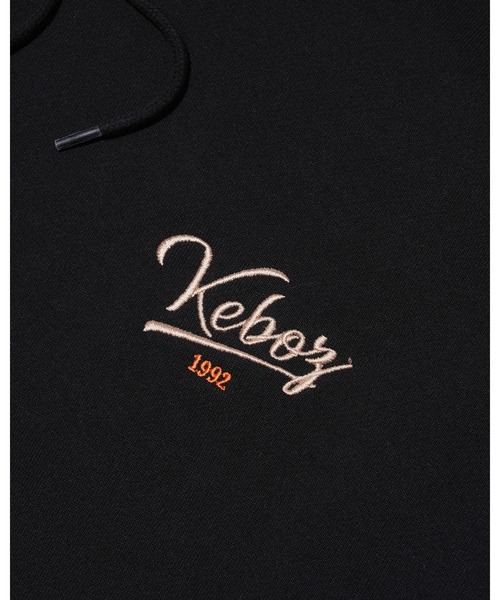 KEBOZ(ケボズ)の「ICON SWEAT HOODIE(パーカー・メンズ・ブラック/レッド/グレー/オリーブ・S/M/L/XL/2XL)」の20枚目の写真