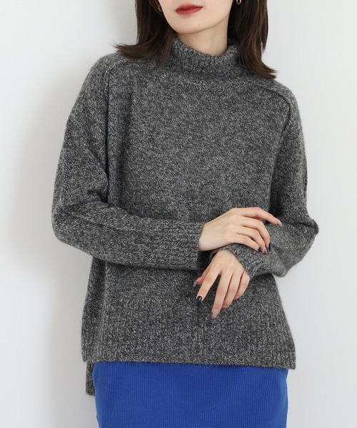 EGLANTINE(エグランティーヌ)の「EGLANTINE ヤク タートルネックニット(ニット/セーター・レディース・ベビーピンク/ペールイエロー/ブラック系/ローズ系/ワインレッド/杢グレー/モカ/オフホワイト/ライトベージュ/ブラック・38)」の5枚目の写真