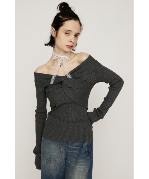 SLY（スライ）の「TWIST RIBBON KNIT TOPS ツイストリボン ニット トップス 秋服 冬服（ニット/セーター・レディース・レッド/ブラック/杢グレー/アイボリー・FREE）」の15枚目の写真