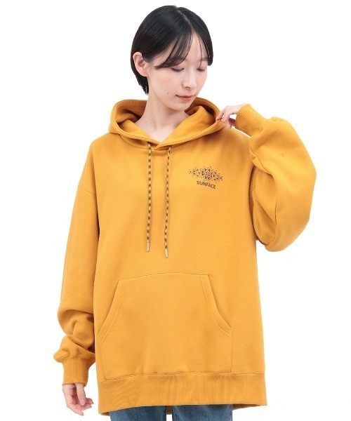 チチカカ（チチカカ）の「裏起毛サンフェイスプリントプルパーカー【ユニセックス】（パーカー・レディース・チャコールグレー/マスタード/カラフル・FREE）」の14枚目の写真