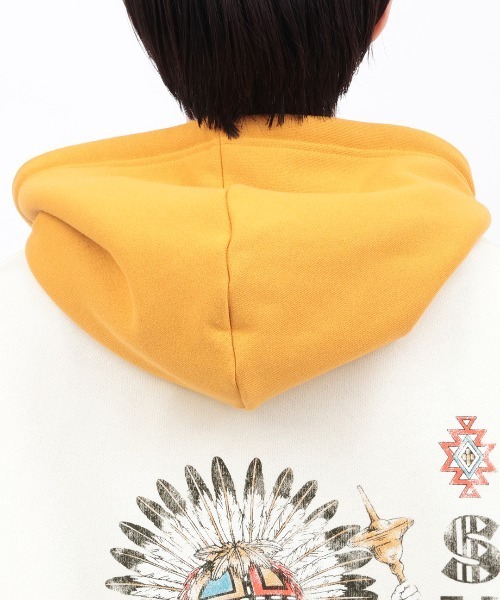 チチカカ（チチカカ）の「裏起毛サンフェイスプリントプルパーカー【ユニセックス】（パーカー・レディース・チャコールグレー/マスタード/カラフル・FREE）」の18枚目の写真