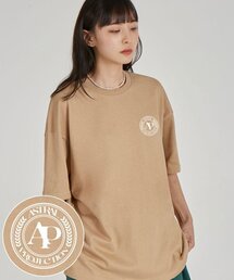 エイピー スポーティ エンブレム ラウンドネック 15番手 綿 半袖Tシャツ_ベージュ