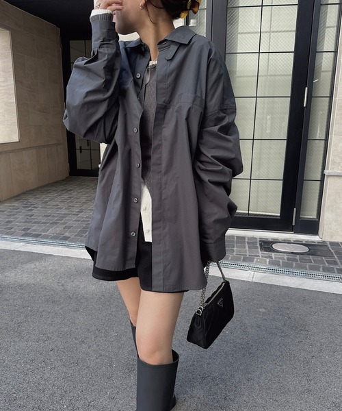 nananamoe(ナナナモエ)の「chin strap big silhouette SH(シャツ/ブラウス・レディース・チャコールグレー/クリーム・FREE)」の10枚目の写真